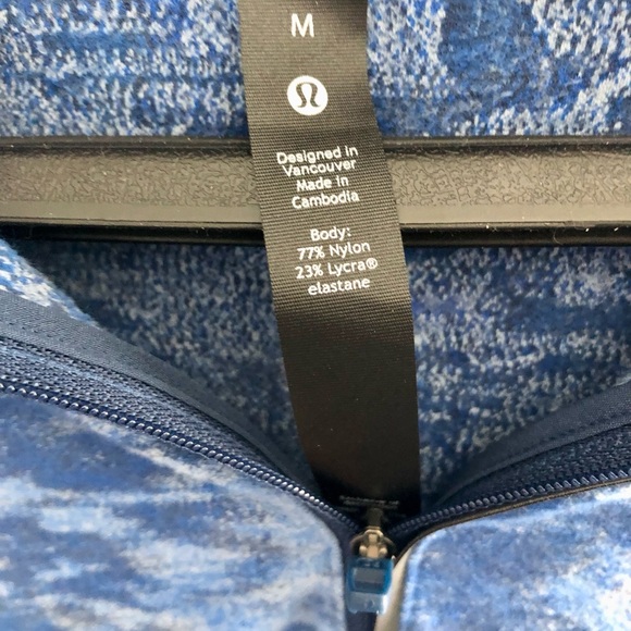 Mens Lululemon fleece hoodie - Picture 3 of 3